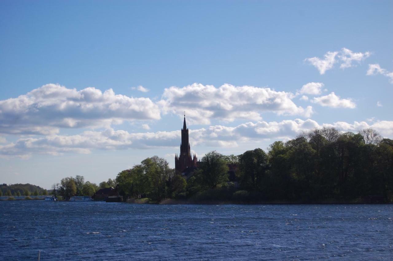 "An Der Wasserstrasse" Malchow  Esterno foto