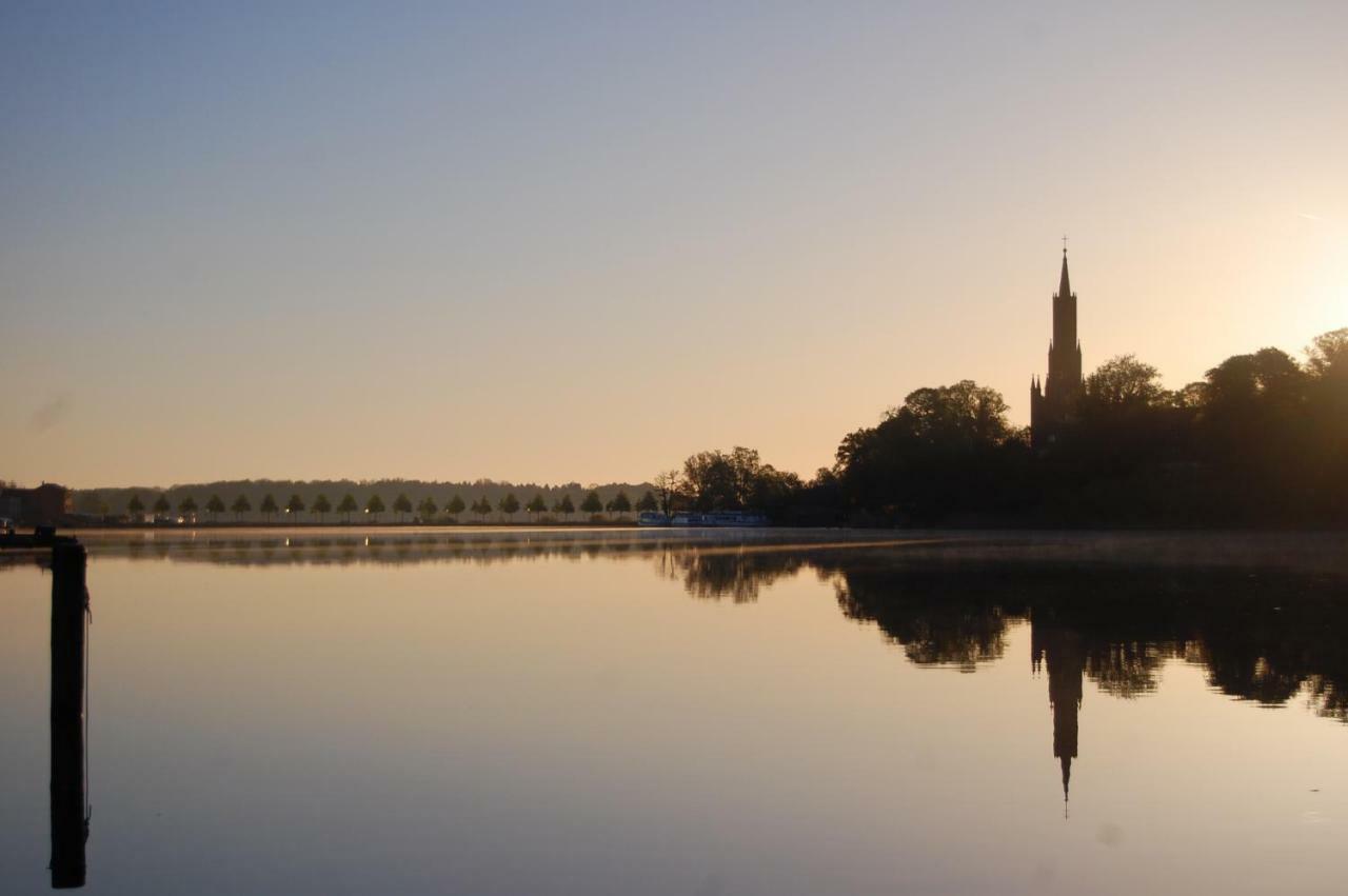 "An Der Wasserstrasse" Malchow  Esterno foto